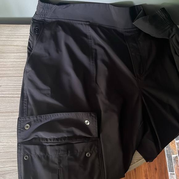Black Athleta running pants size 8P - Picture 7 of 7